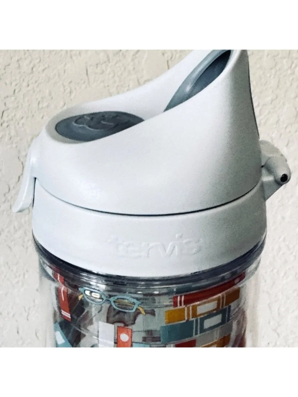 New Tervis Insulated Water Bottle Scholastic Book Pattern Lid 24oz BPA-Free